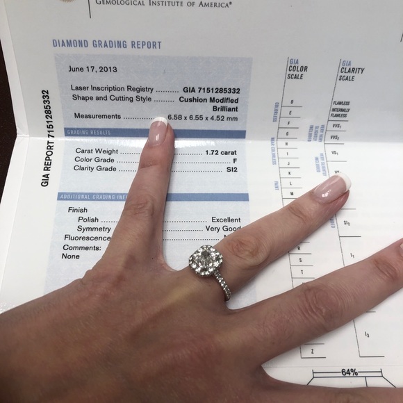 Amazing Emerald Cut 1.72 C ring appraised $29k - Picture 3 of 6